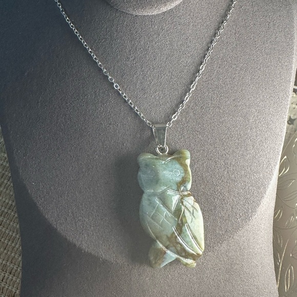 Ocean Jasper Owl Pendant Necklace on Silver Copper Chain - Picture 7 of 14